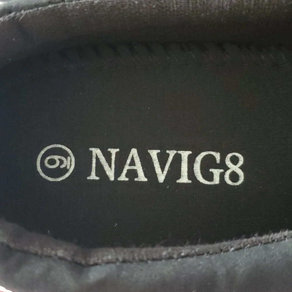 NWOT "NAVIG 8" Slip-on Sneakers Black/White Size 9 - Picture 5 of 7